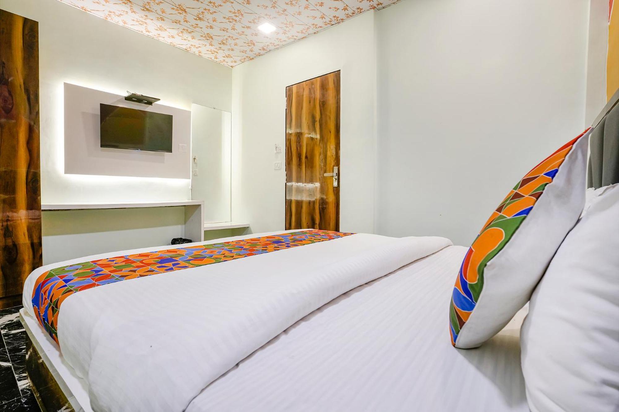 Fabhotel Twigo Inn Mumbai Exterior photo